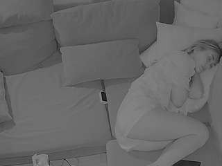 voyeurcam-julmodels-... webcam