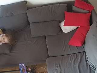 voyeurcam-julmodels-living-7