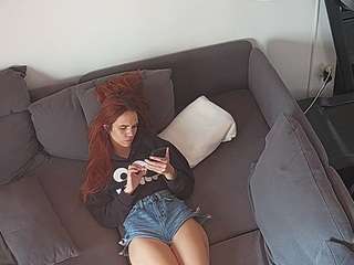 voyeurcam-julmodels-living-7