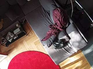 voyeurcam-julmodels-living-7