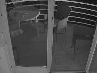 voyeurcam-julmodels-living-7