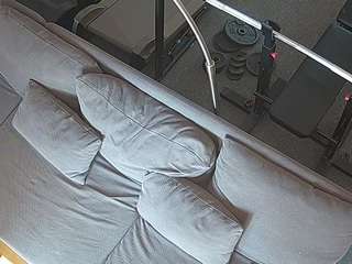 voyeurcam-julmodels-living-7