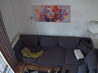 voyeurcam-julmodels-living-7