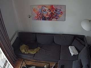 voyeurcam-julmodels-living-7