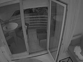 voyeurcam-julmodels-living-7