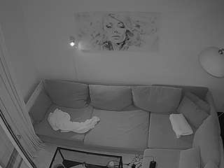 voyeurcam-julmodels-living-7