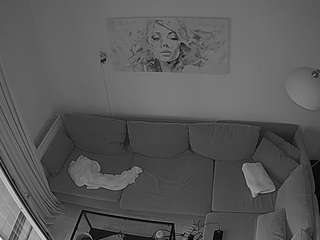 voyeurcam-julmodels-living-7