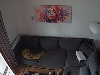 voyeurcam-julmodels-living-7