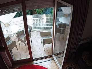 voyeurcam-julmodels-living-7