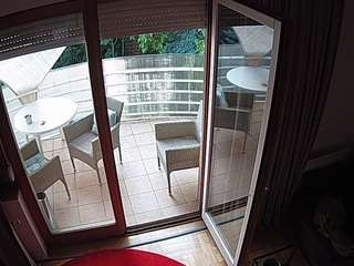 voyeurcam-julmodels-living-7