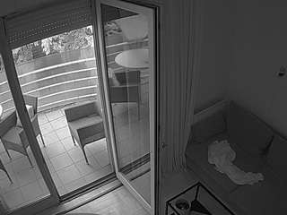 voyeurcam-julmodels-living-7