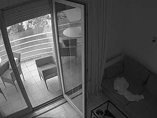 voyeurcam-julmodels-living-7