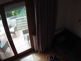 voyeurcam-julmodels-living-7