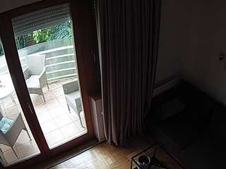 voyeurcam-julmodels-living-7