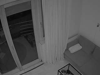 voyeurcam-julmodels-living-7