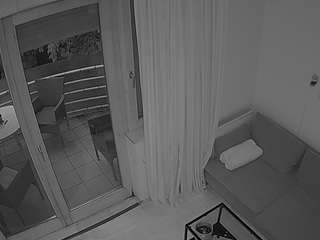 voyeurcam-julmodels-living-7