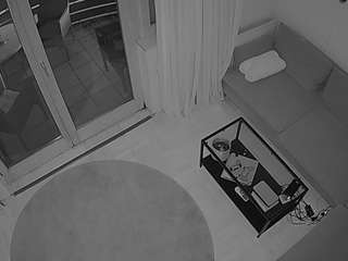 voyeurcam-julmodels-living-7