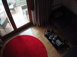 voyeurcam-julmodels-living-7