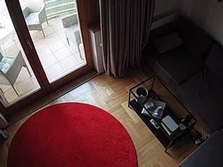 voyeurcam-julmodels-living-7