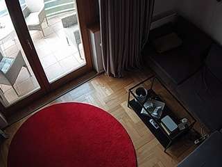voyeurcam-julmodels-living-7