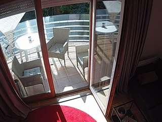 voyeurcam-julmodels-living-7 camsoda