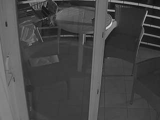 voyeurcam-julmodels-living-7