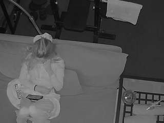 voyeurcam-julmodels-living-7