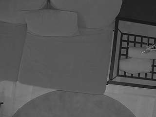 voyeurcam-julmodels-living-7