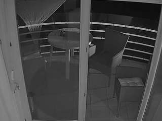 voyeurcam-julmodels-living-7