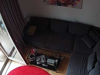 voyeurcam-julmodels-living-7