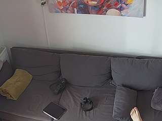 voyeurcam-julmodels-living-7