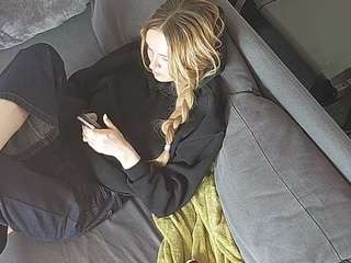 voyeurcam-julmodels-living-7
