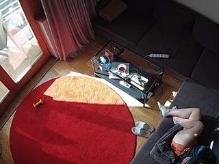 voyeurcam-julmodels-living-7