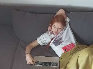 voyeurcam-julmodels-living-7