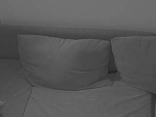 voyeurcam-julmodels-living-7
