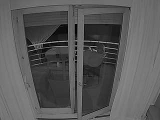 voyeurcam-julmodels-living-7