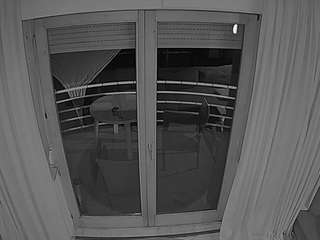 voyeurcam-julmodels-living-7