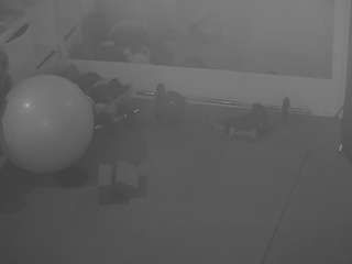 voyeurcam-julmodels-living-7
