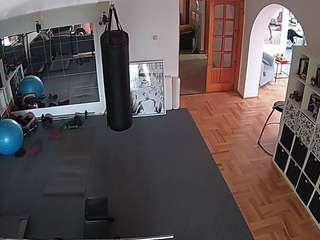 voyeurcam-julmodels-living-7