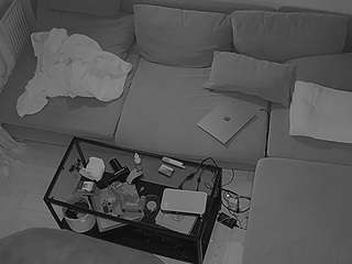 voyeurcam-julmodels-living-7