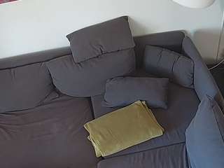 voyeurcam-julmodels-living-7
