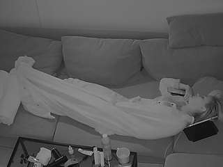 voyeurcam-julmodels-living-7