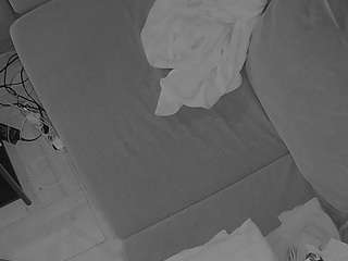 voyeurcam-julmodels-living-7
