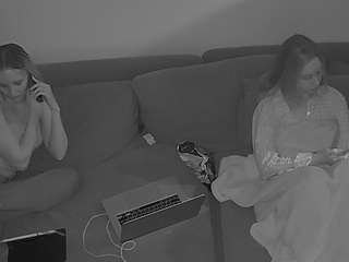 voyeurcam-julmodels-living-7