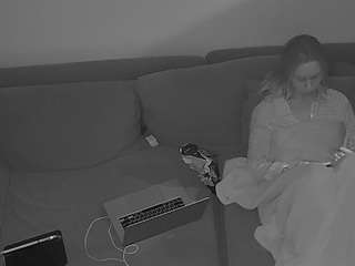voyeurcam-julmodels-living-7