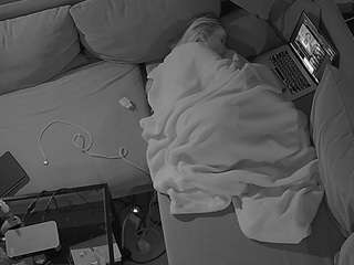 voyeurcam-julmodels-living-7