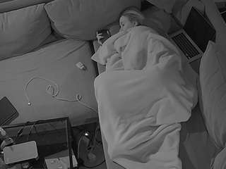 voyeurcam-julmodels-living-7