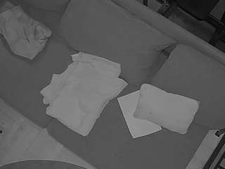 voyeurcam-julmodels-living-7