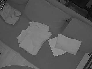 voyeurcam-julmodels-living-7