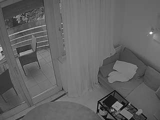 voyeurcam-julmodels-living-7